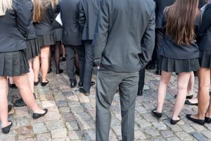 16-årig vil have skoleuniformer i folkeskolen – af hensyn til børnene og de unge