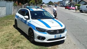 Viabilità per Lignano, controlli della Polizia locale nelle frazioni: stretta su velocità e truffe dello specchietto
