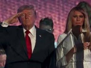 Inno americano e fuochi d'artificio, la festa al National Mall di Washington per il 250esimo Usa
