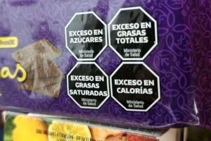 How Milei’s plan to scrap food warning labels could affect Argentina