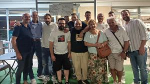 La classe dell’Ipsia si ritrova con i prof a 20 anni dal diploma