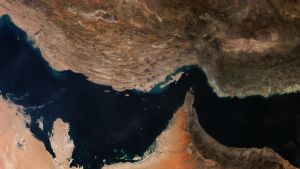 Un nuevo orden energético en Oriente Medio: los países del Golfo buscan vías alternativas al estrecho de Ormuz