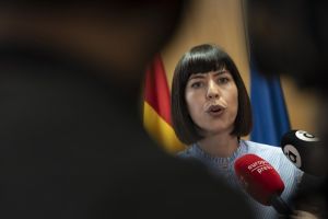 La prioritat nacional del PSOE i la nostra, poderosa, consciència fosca