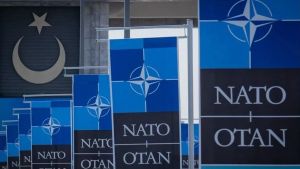 NATO zirvesi ve dönüşüm