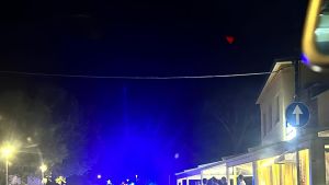 Tentato omicidio a Lugo. Accoltellato fuori dal bar, altri avventori lo salvano