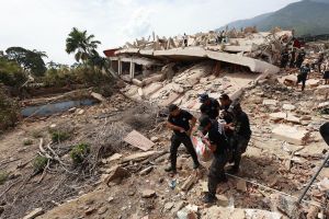 La esperanza en tiempos de peste. Lo que se levanta de los escombros