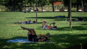 La segunda ola de calor del verano eleva el riesgo ante máximas por encima de los 42 grados y un peligro de incendios extremo