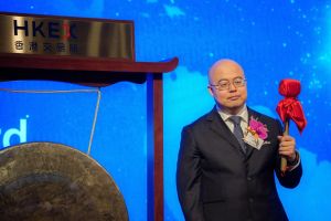 Chinese AI Billionaire Yan Junjie Battles Heavy Selling Pressure After $39 Billion Market Wipeout