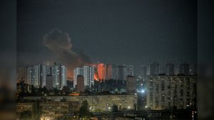 Opnieuw grote Russische aanvallen op Kyiv: 11 doden en 56 gewonden