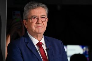 Présidentielle 2027 : Jean-Luc Mélenchon fixe un ultimatum aux autres forces de gauche pour un éventuel ralliement