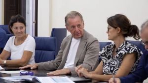 Clima, scontro tra l'assessore Scoccimarro e il glaciologo Colussi: «Ci sono cicli storici di surriscaldamento»