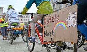 Feindbildproduktion: Wagenknecht hetzt gegen Antifa