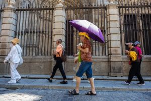 Las claves: el reto de luchar contra el calor sin que suba demasiado la factura de la luz