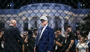 Trump-regime dwingt trans mensen om medische experimenten te ondergaan