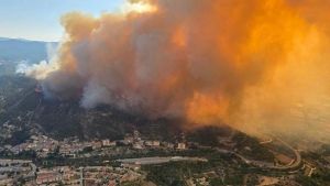 DIRECTO | Protecció Civil levanta el confinamiento en las zonas afectadas por el incendio en la comarca de la Anoia