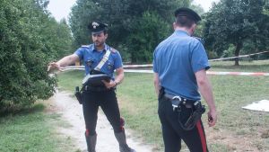 Paura a Villa Angeletti. Molestate due ragazze: 