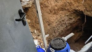 Los técnicos rellenan con hormigón el socavón del Putxet para estabilizar el terreno