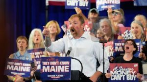 Oesterkweker Graham Platner, hoop van Democraten in Maine, beschuldigd van verkrachting
