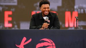 Raptors welcome Kyle Lowry 'home' to end iconic NBA career