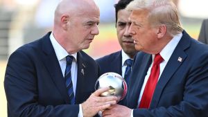 Trump, no nos toques la(s) pelota(s)