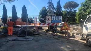 “Ritardi nelle opere e nessuna trasparenza. Dal ponte alle spiagge: un totale disastro”