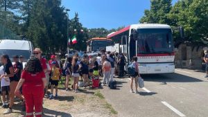 Maxi intossicazione, allarme al campo estivo: 28 bimbi in ospedale