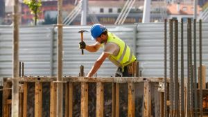 El 85% de las empresas compensa a sus trabajadores el recorte salarial durante una baja