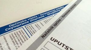 Što psu znači crveni karton?!