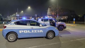 Brescia, botte agli agenti in questura: arrestato un uomo di 33 anni. Verrà espulso