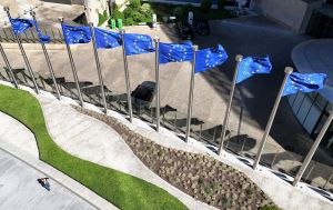 Η Ευρώπη πρέπει να αντιμετωπίσει τον κόσμο μόνη της