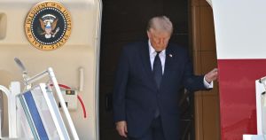 Donald Trump announces Air Force One tour at Suffolk airbase