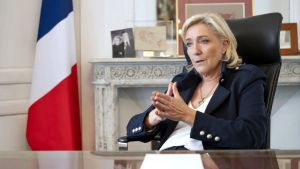 Marine Le Pens beste Wahlhelfer sind zankende Liberale