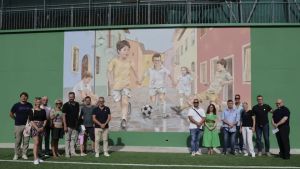 Giovanni giocherà per sempre a calcio sul murale in sua memoria a Muggia