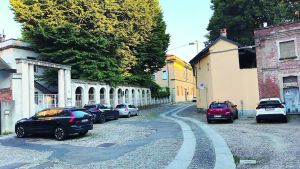 Pavia, Sosta nella Ztl vicino agli asili Tolti 400 pass alle famiglie