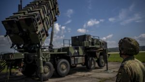 Тръмп дава на Украйна правото сама да произвежда ракети Пейтриът