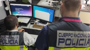 Estafan 130.000 euros a un langreano: unos falsos asesores financieros tomaron el control de sus cuentas corrientes de forma digital y las vaciaron