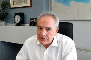 Φαρσέρ ή υβριδικοί δρώντες;