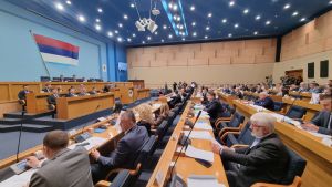 Zatvor do tri godine za veličanje NDH i isticanje simbola Armije RBiH