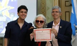 O choro de emoção, o grito de felicidade e o alerta de Hildegard Angel