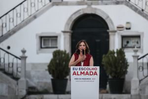 Almada está a conta-gotas, mas a vista para Lisboa continua 