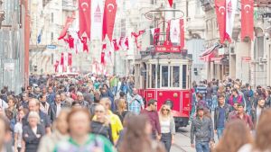 Ömür uzuyor, yaşlı nüfus artıyor, beşikler boş