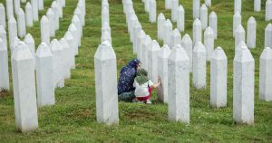 Serbiens Mitverantwortung am Völkermord von Srebrenica
