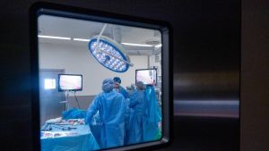 Los médicos asturianos que opten por trabajar a turnos no podrán hacer guardias, advierte la Consejería de Salud