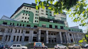 La obra del viejo HUCA se retomará «este mes», garantiza el Principado, ante el escepticismo de los vecinos: 