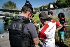 Narcos, islamistes, émeutiers : une même stratégie de conquête de l’espace public ?