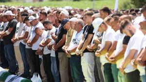 Sutra se obeležava godišnjica genocida nad Bošnjacima u Srebrenici: Posmtni ostaci deset žrtava stigli u Potočare