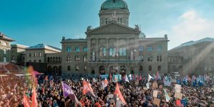 «Scherbenhaufen» und «Riesentragödie»: Ausgerechnet jetzt baut der Pflegeverband Stellen ab