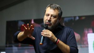 Sondaggi politici, Futuro Nazionale di Vannacci cresce di un punto ed è stabile sopra la Lega