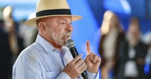 Sobe o risco Brasil