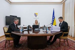 Predsjedništvo BiH jednoglasno usvojilo Prijedlog budžeta za 2026: Težak 1,58 milijardi KM ide u Parlament